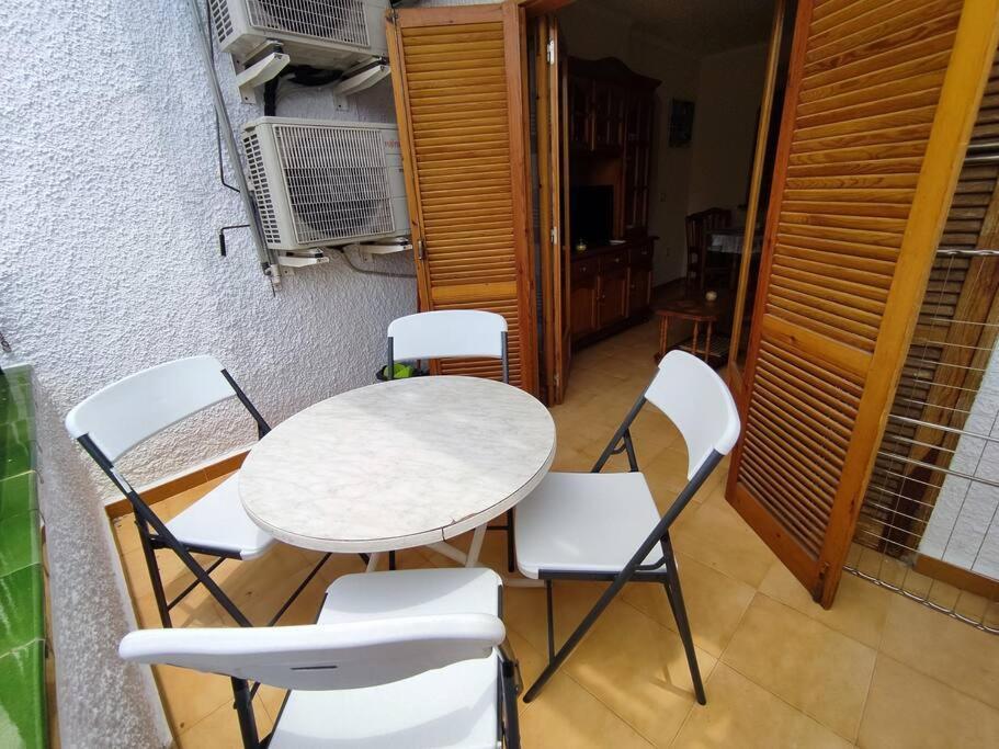 Apartamento Comodo A 300 Metros De La Playa Santa Pola Esterno foto