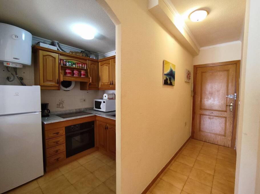 Apartamento Comodo A 300 Metros De La Playa Santa Pola Esterno foto