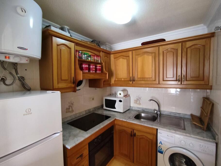 Apartamento Comodo A 300 Metros De La Playa Santa Pola Esterno foto