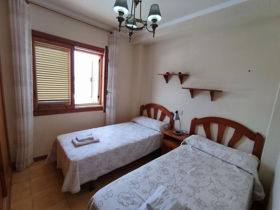 Apartamento Comodo A 300 Metros De La Playa Santa Pola Esterno foto