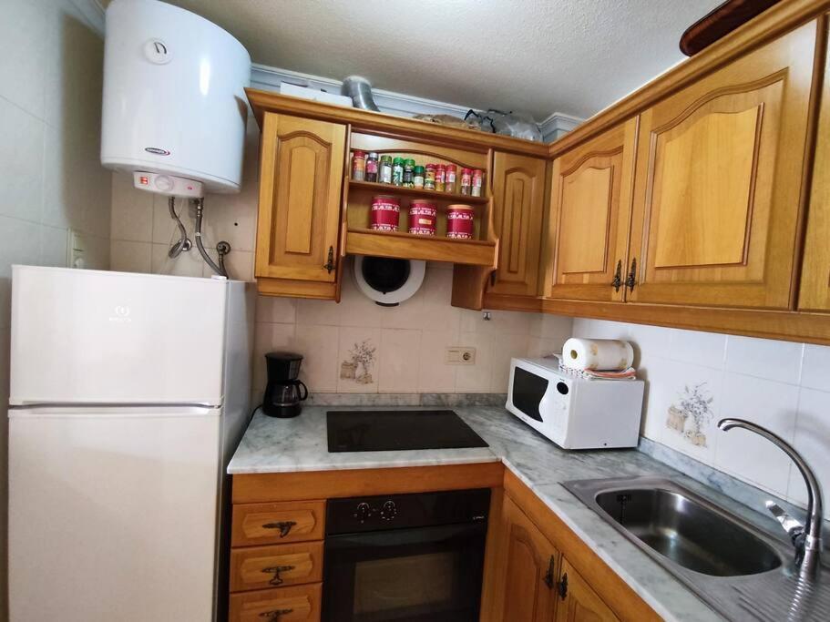 Apartamento Comodo A 300 Metros De La Playa Santa Pola Esterno foto