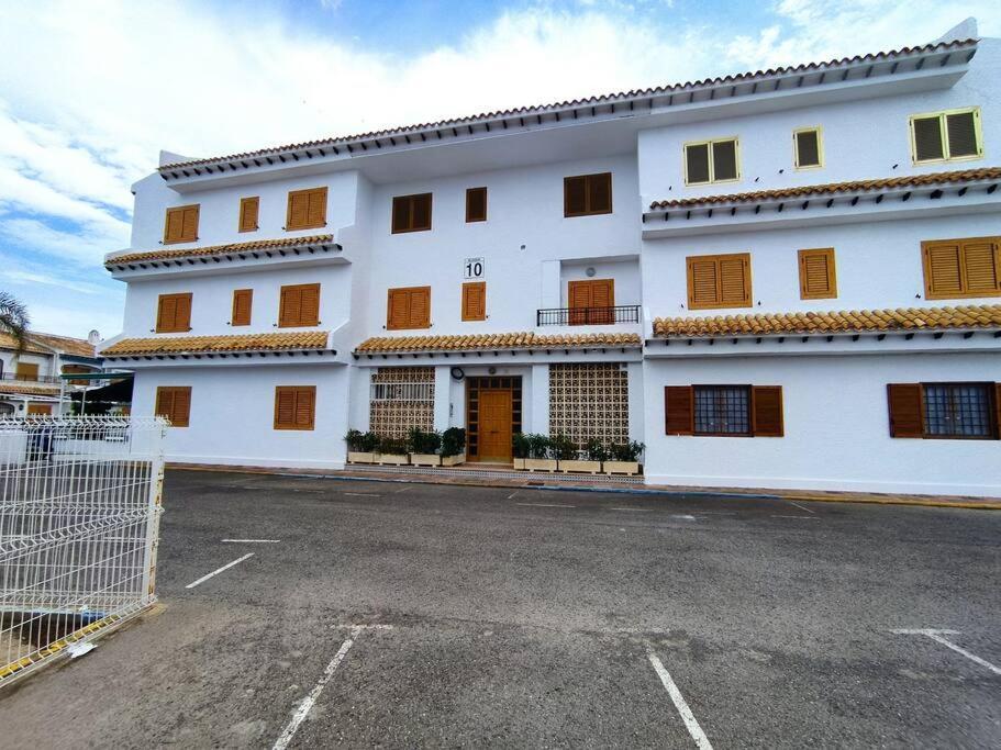 Apartamento Comodo A 300 Metros De La Playa Santa Pola Esterno foto