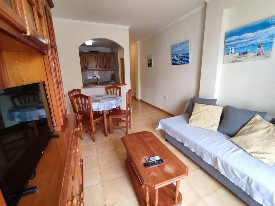 Apartamento Comodo A 300 Metros De La Playa Santa Pola Esterno foto
