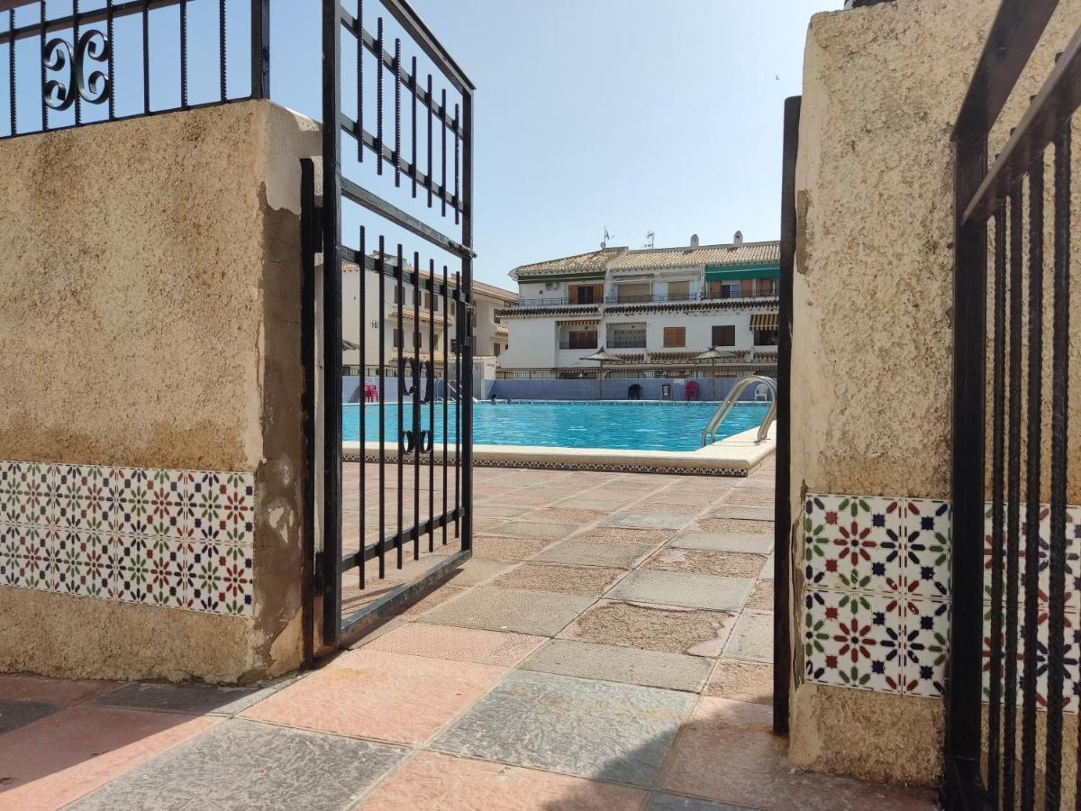 Apartamento Comodo A 300 Metros De La Playa Santa Pola Esterno foto